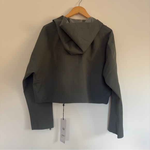 NWT Alo Enhancesce Bonded Hooded Jacket in Cacktus Green Size: Small - Picture 3 of 7